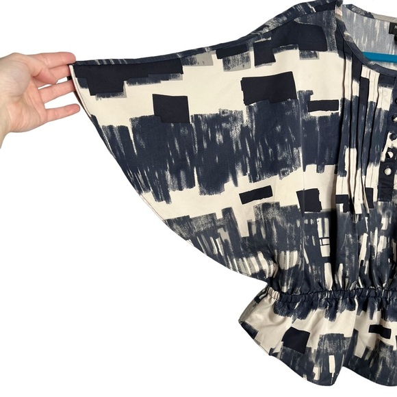 Focus 2000 Flutter Flare Sleeve Elastic Waist Abstract Print Blouse - Picture 7 of 10